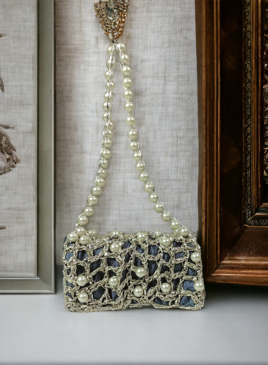 Drum Off White Pearl and Gotta Work Clutch Bag